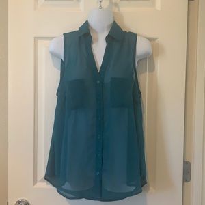 Sleeveless blouse
